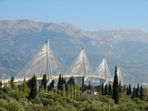Die Brücke über den Golf von Korinth