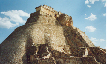 Die Pyramide in Uxmal